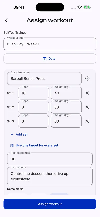 Ascent program builder with a pyramid set structure for an exercise